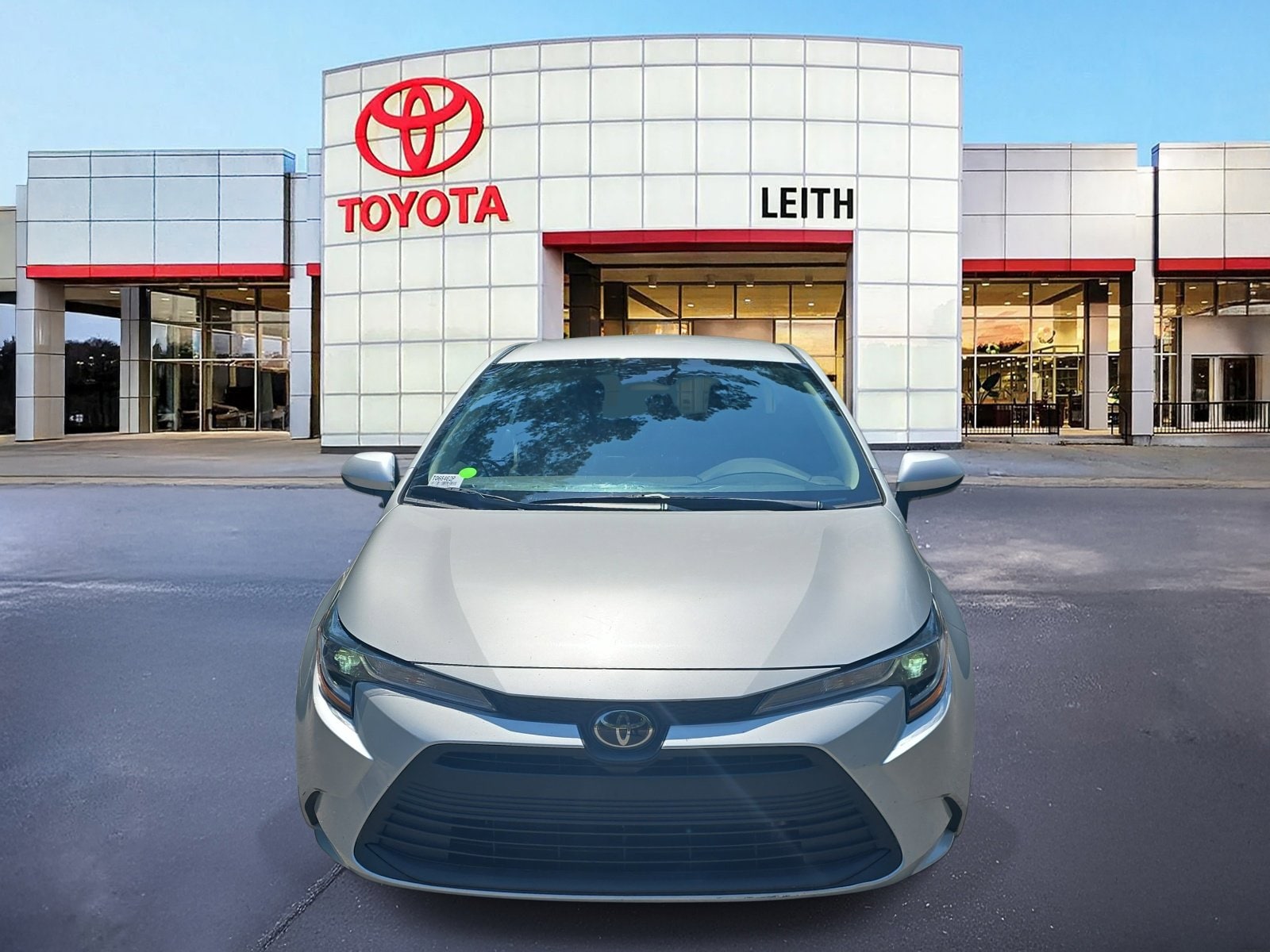 Used 2023 Toyota Corolla LE with VIN 5YFB4MDEXPP068462 for sale in Northfield, Minnesota
