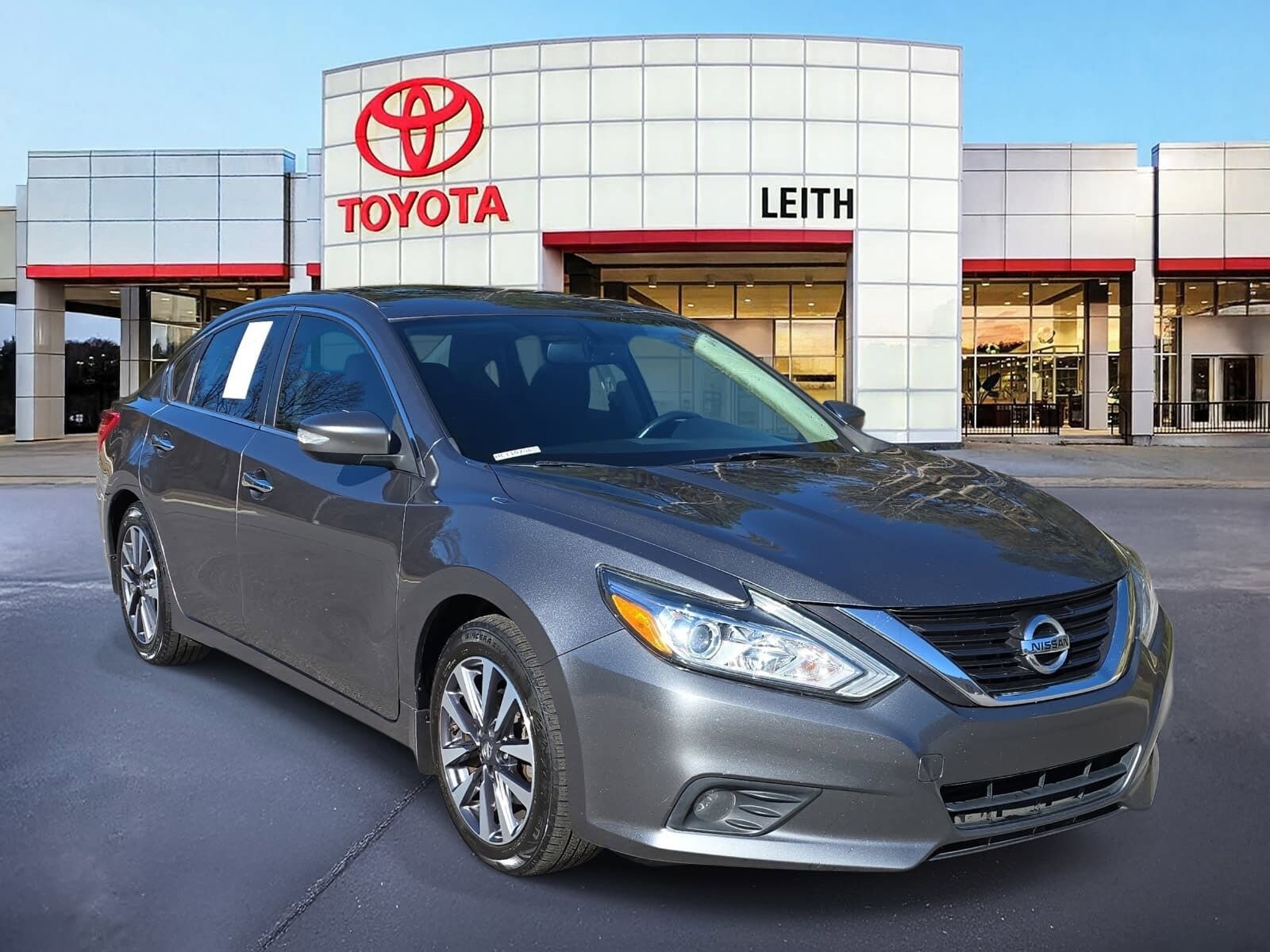 2017 Nissan Altima 2.5 SV photo 3