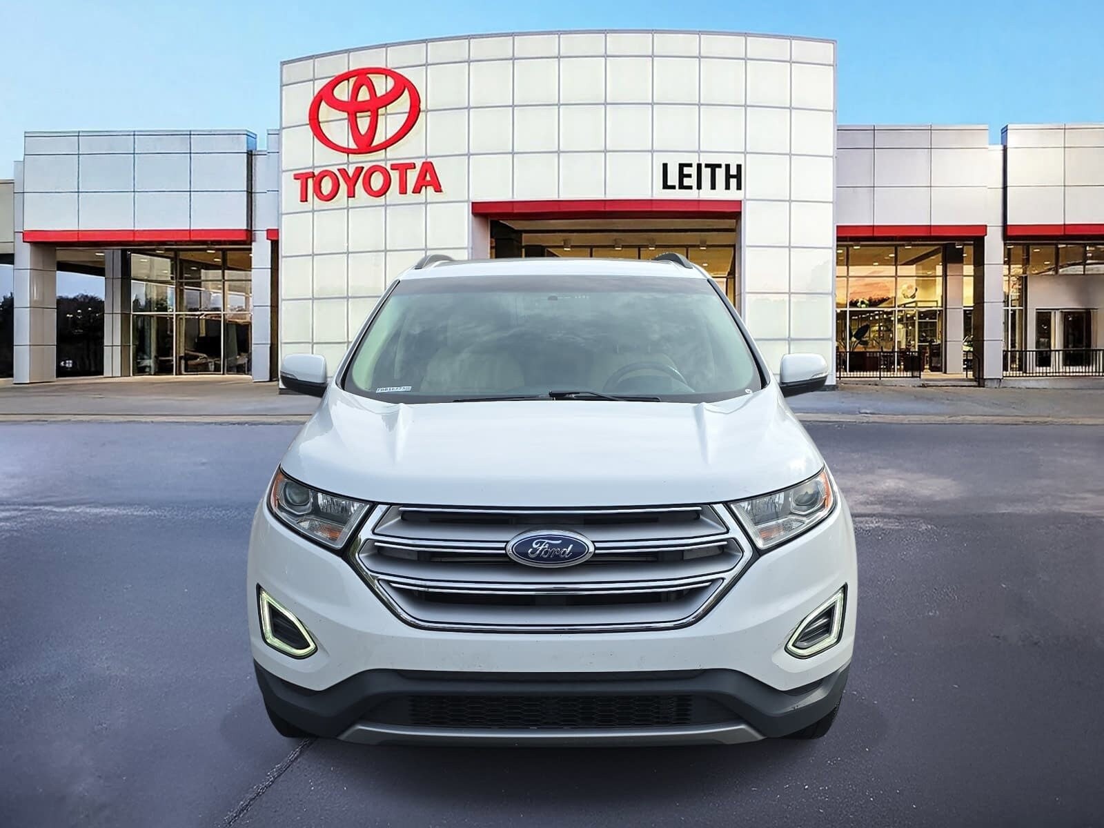 2015 Ford Edge SEL photo 2