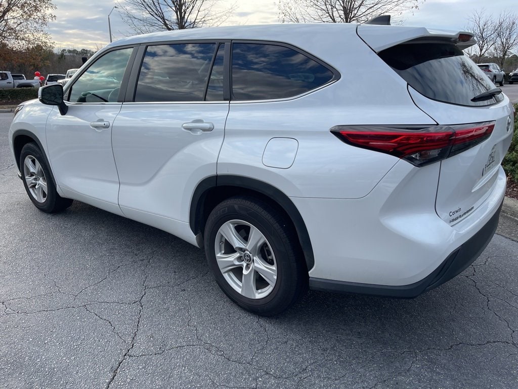 Used 2023 Toyota Highlander L SUV