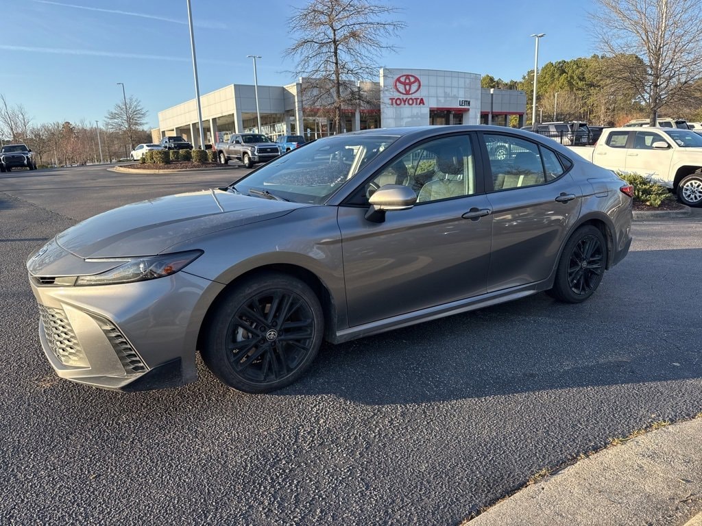 Used 2025 Toyota Camry SE Sedan