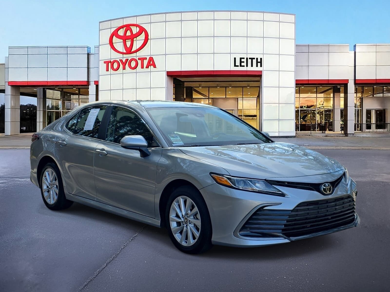 2024 Toyota Camry LE photo 3