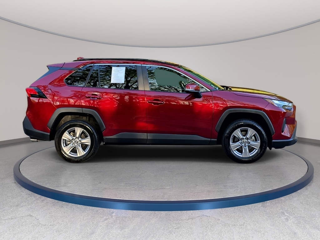Used 2022 Toyota RAV4 XLE SUV