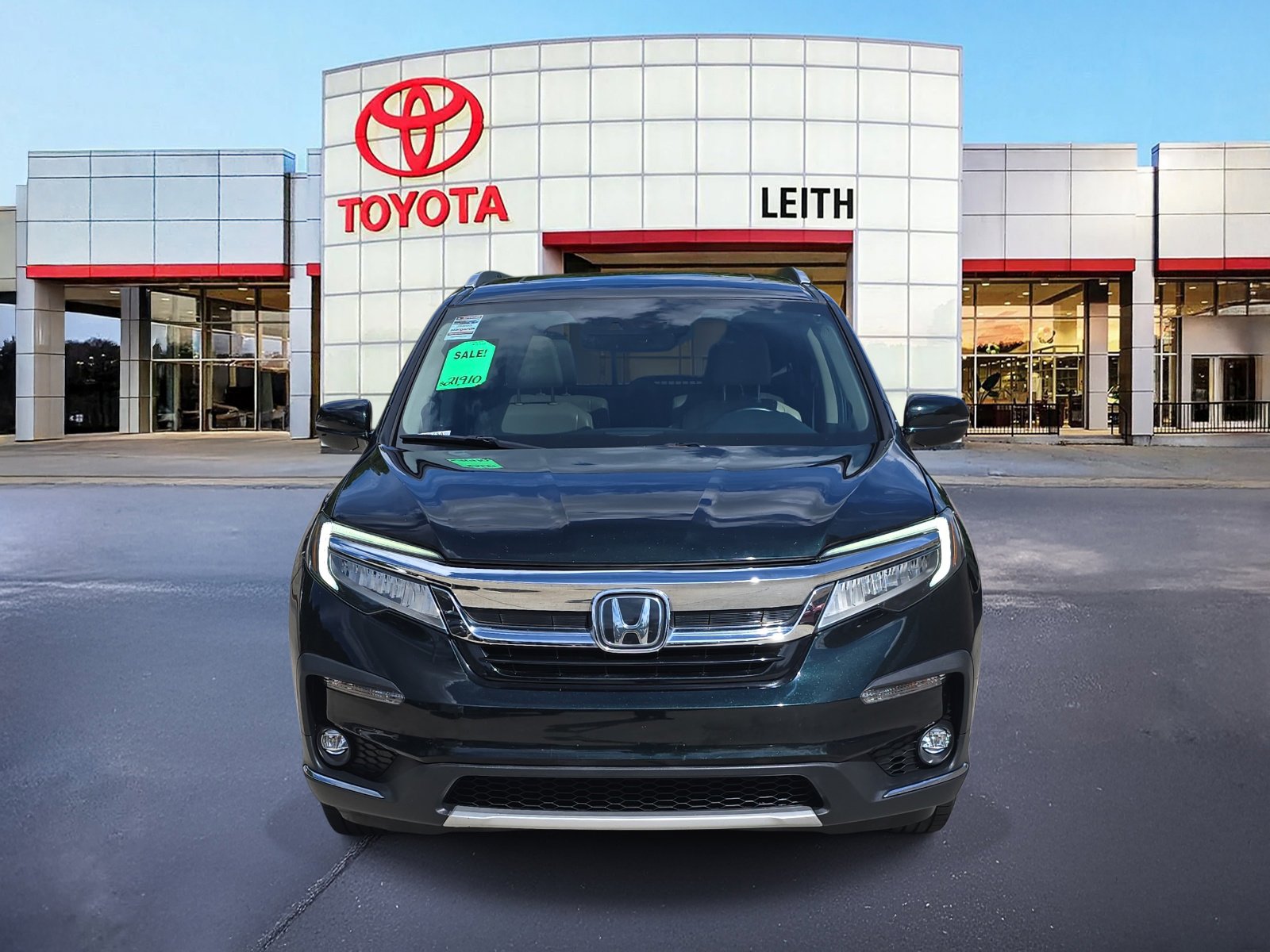 2019 Honda Pilot Elite photo 2