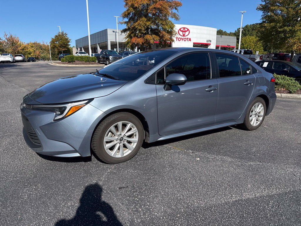 Used 2025 Toyota Corolla Hybrid LE Sedan