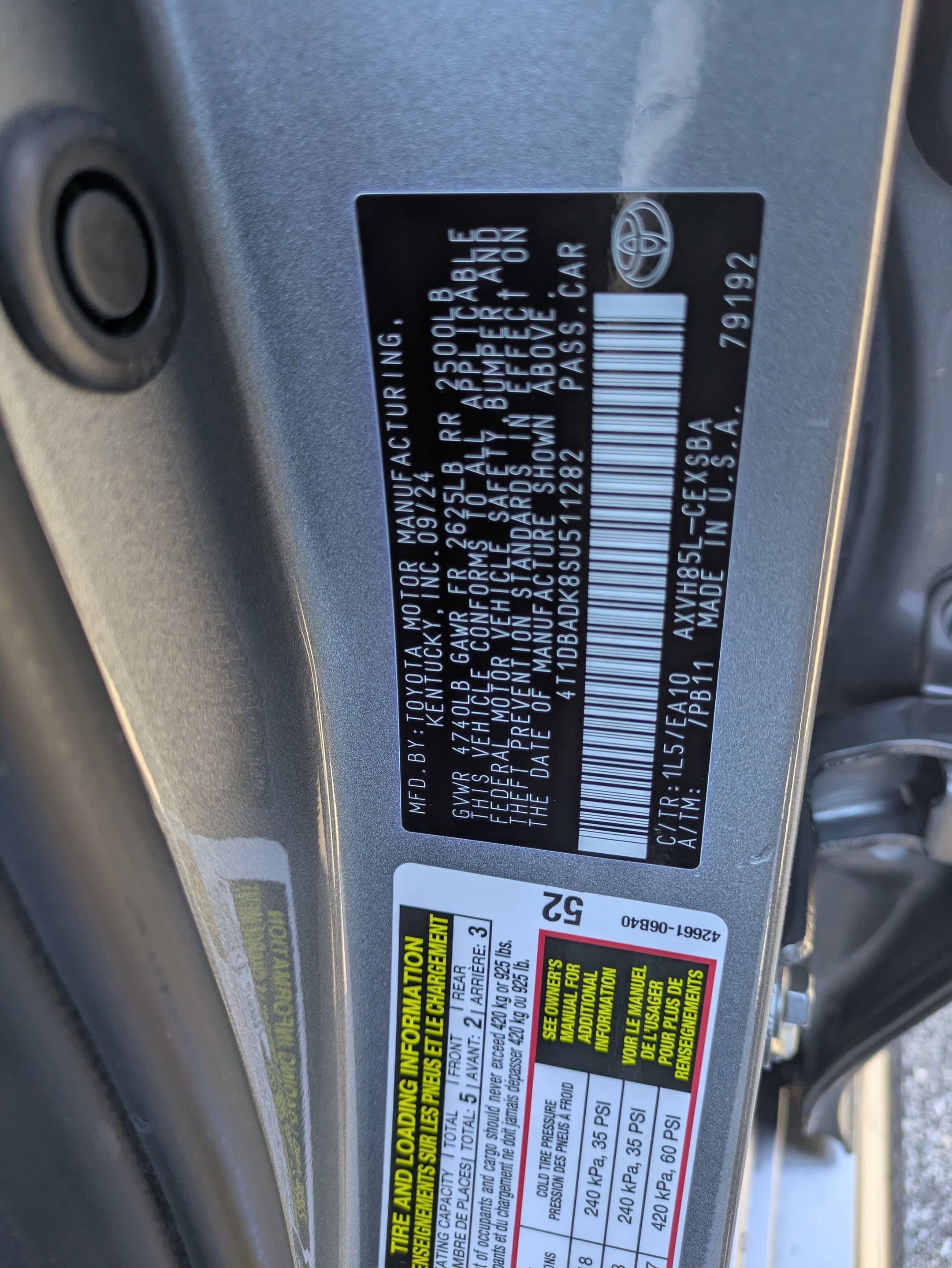 2025 Toyota Camry SE - Photo 31
