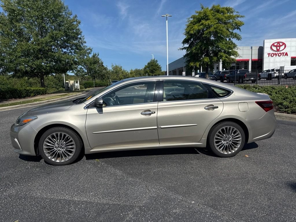 Used 2018 Toyota Avalon Limited Sedan