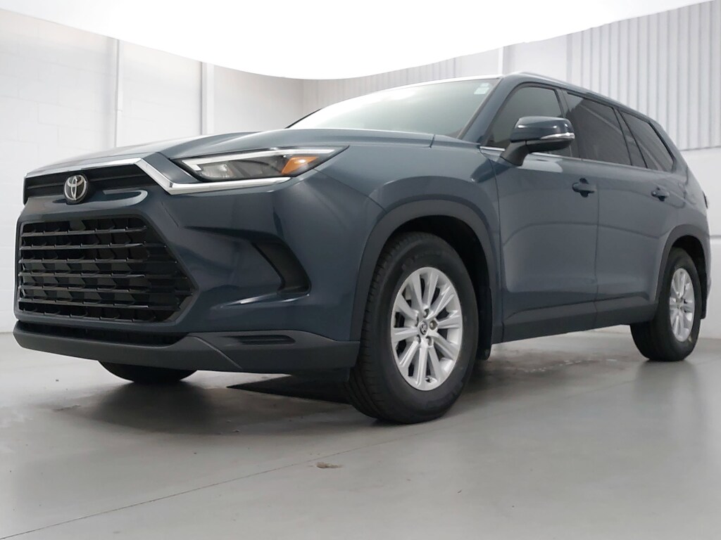 Used 2024 Toyota Grand Highlander XLE SUV