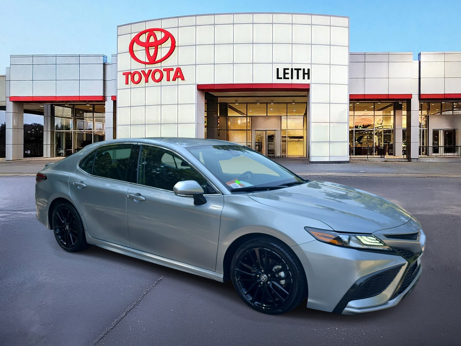 2023 Toyota Camry XSE photo 2