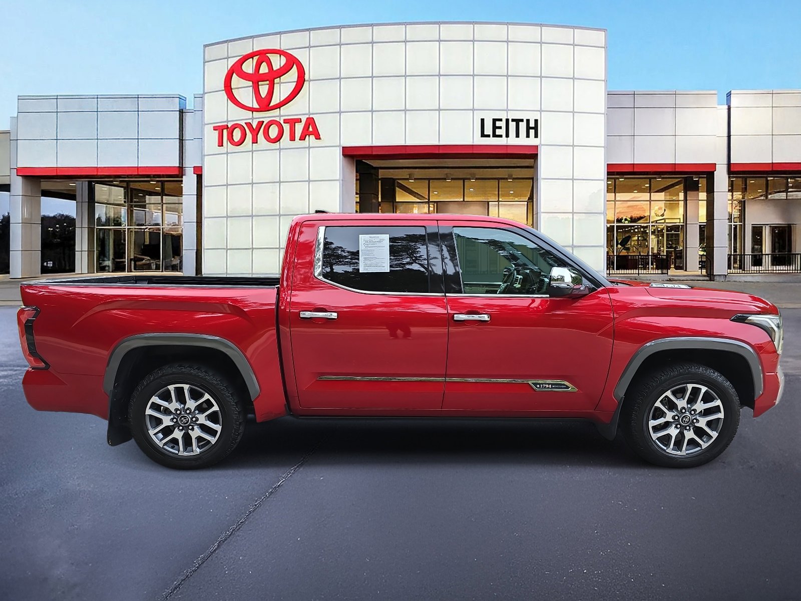 2022 Toyota Tundra 1794 Edition photo 3