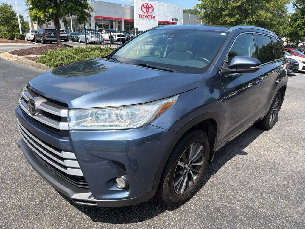 Used 2018 Toyota Highlander XLE V6 SUV