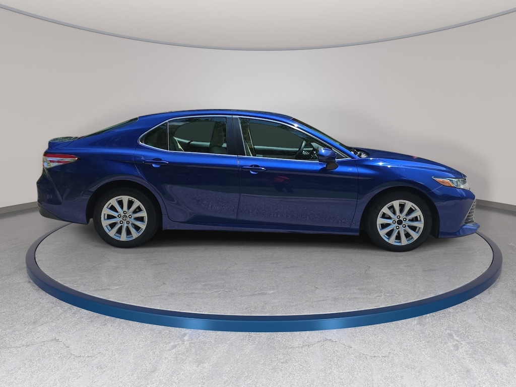 Used 2018 Toyota Camry LE Sedan