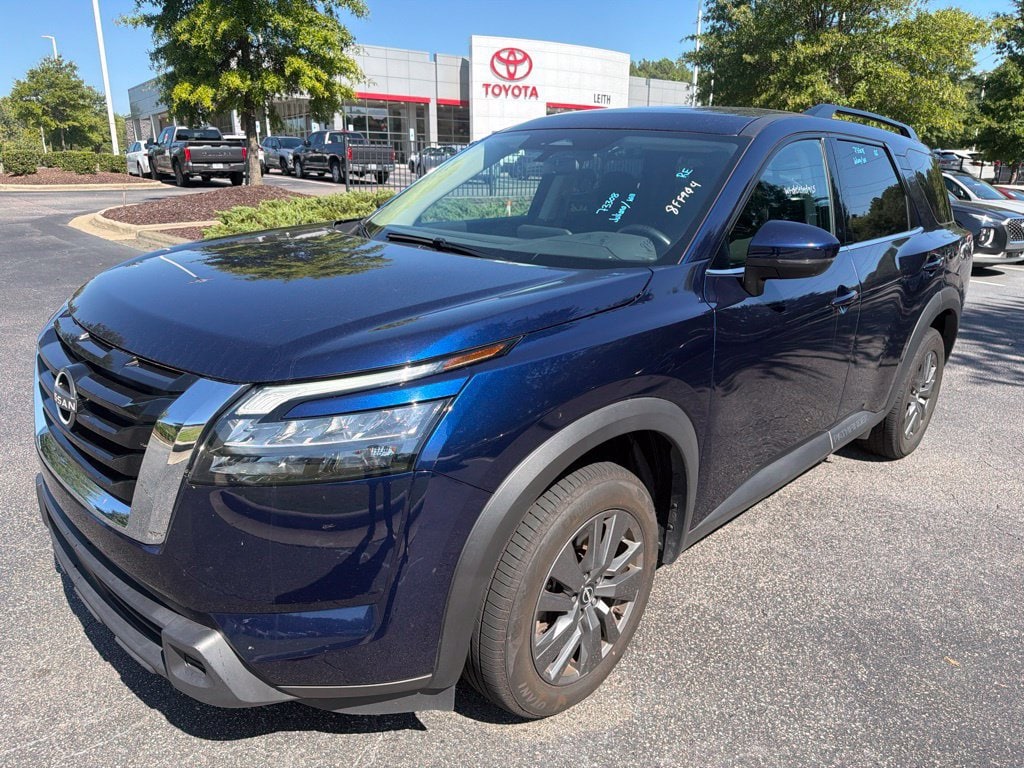 Used 2025 Nissan Pathfinder SV SUV