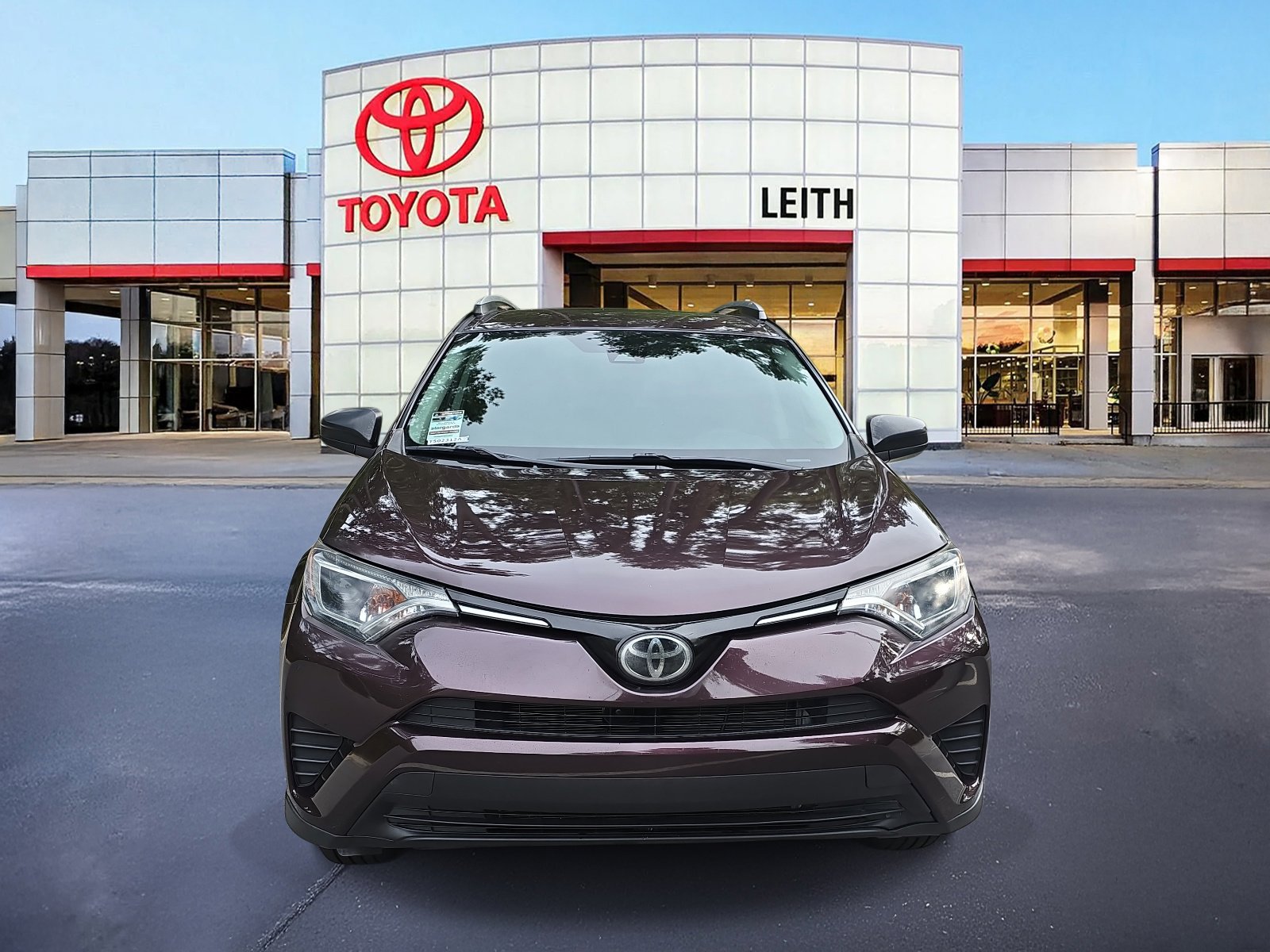 2018 Toyota RAV4 LE photo 2