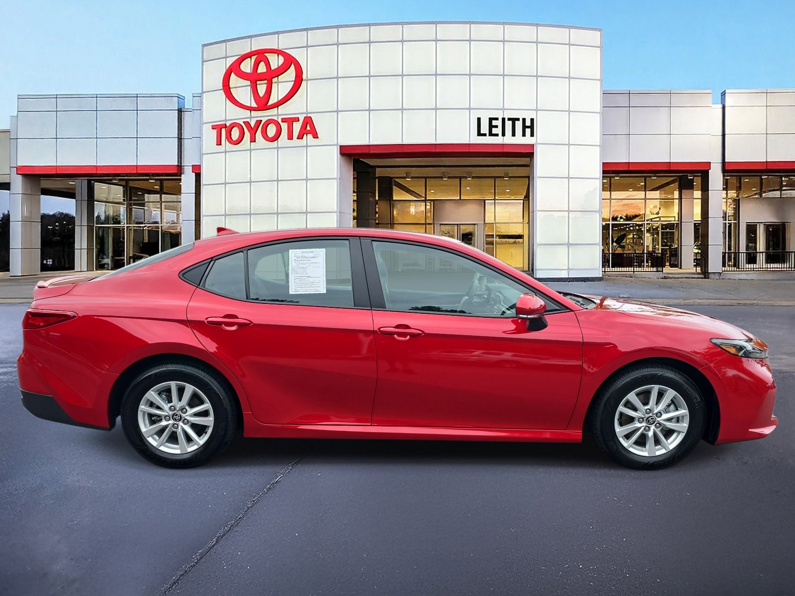 2025 Toyota Camry LE photo 4