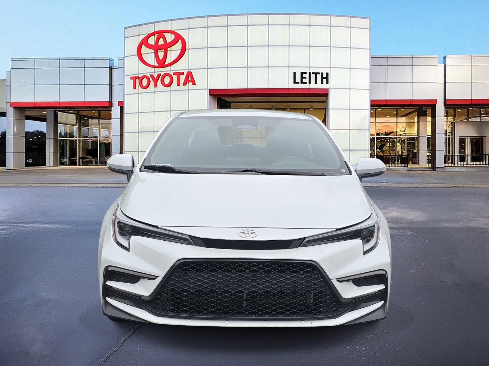 2023 Toyota Corolla SE photo 2
