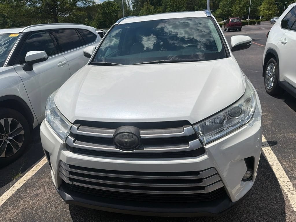 Used 2018 Toyota Highlander XLE V6 SUV
