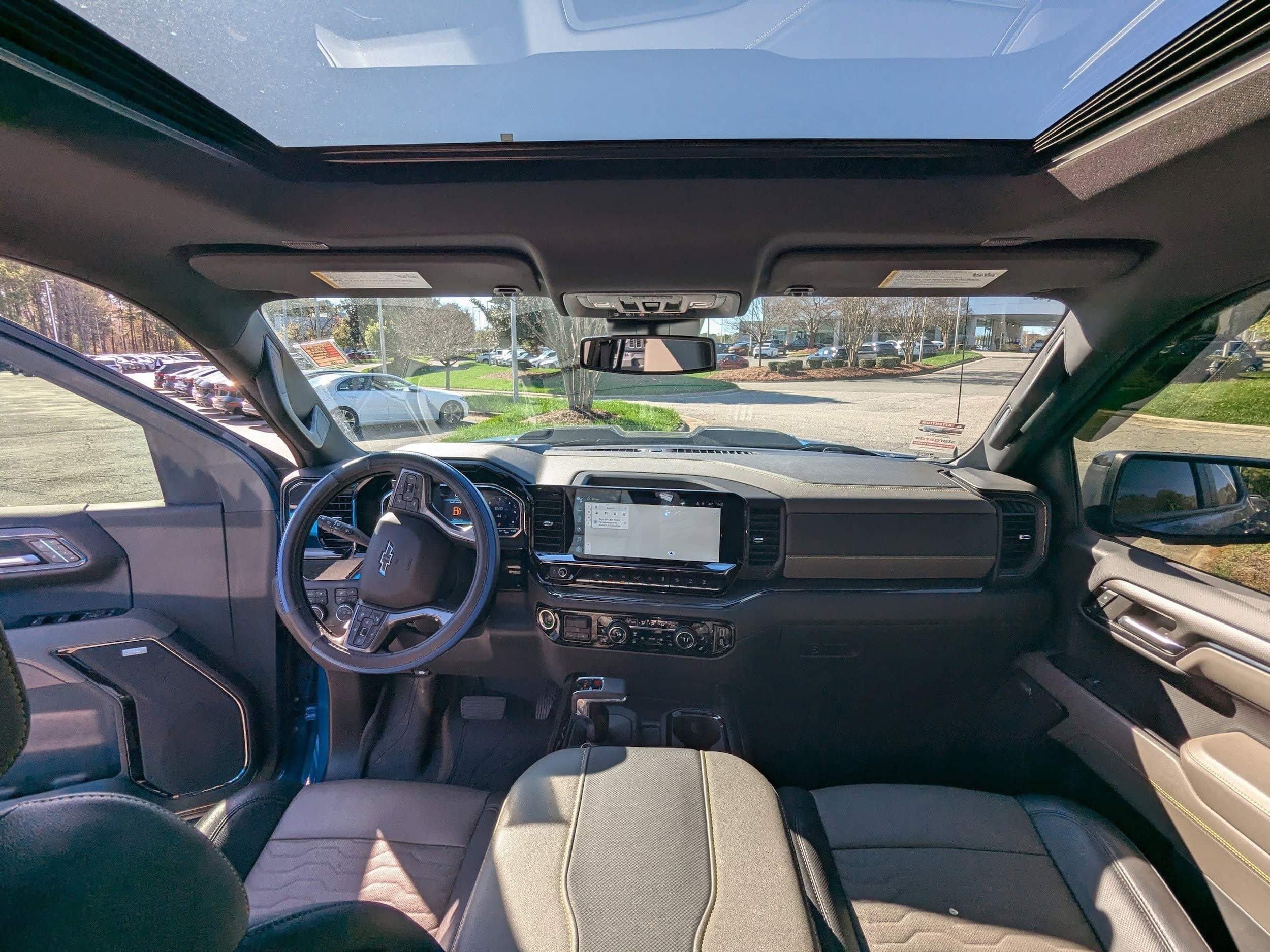 2023 Chevrolet Silverado 1500 ZR2 - Photo 12