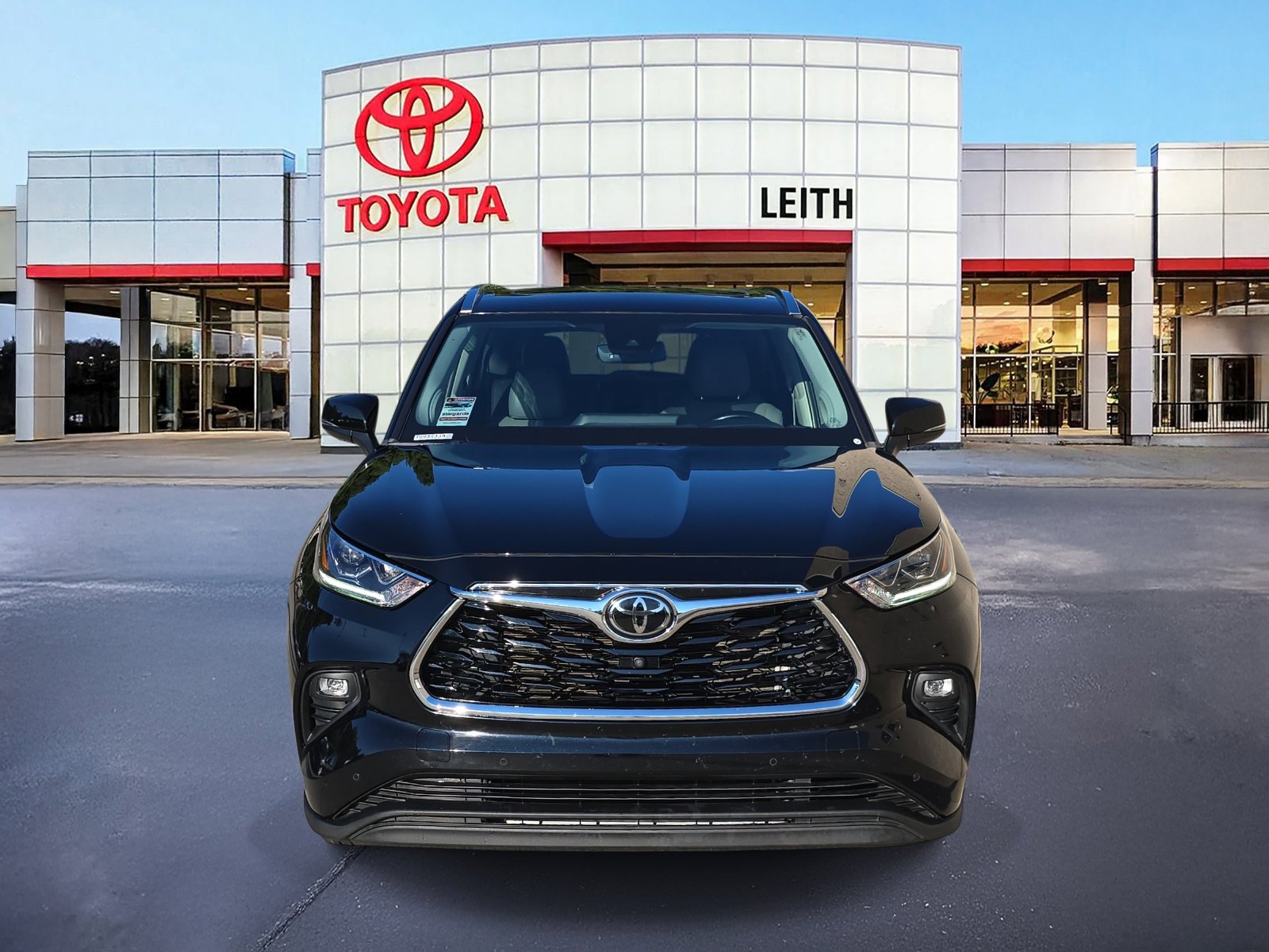 2022 Toyota Highlander Limited photo 2