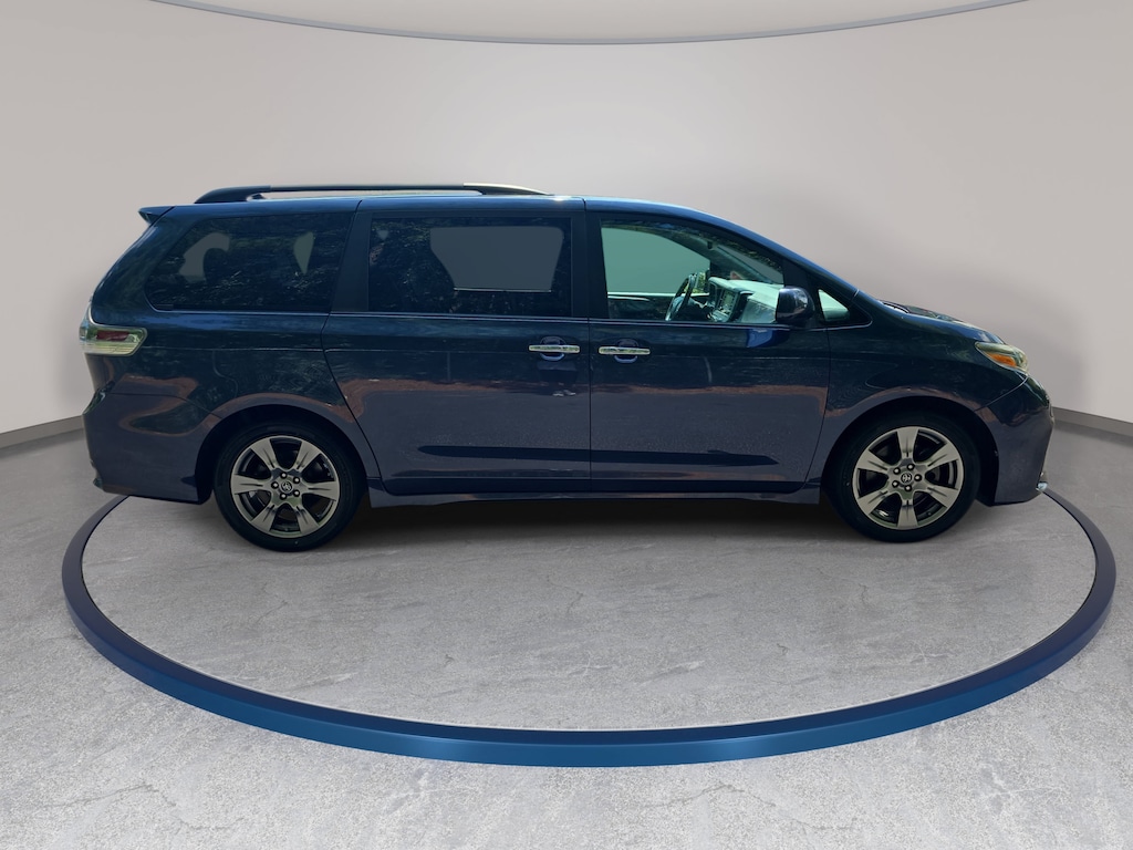 Used 2019 Toyota Sienna SE 8 Passenger Van