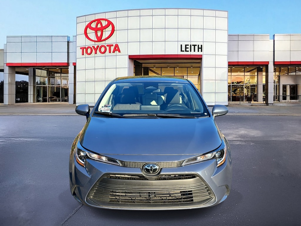 Used 2025 Toyota Corolla LE Sedan