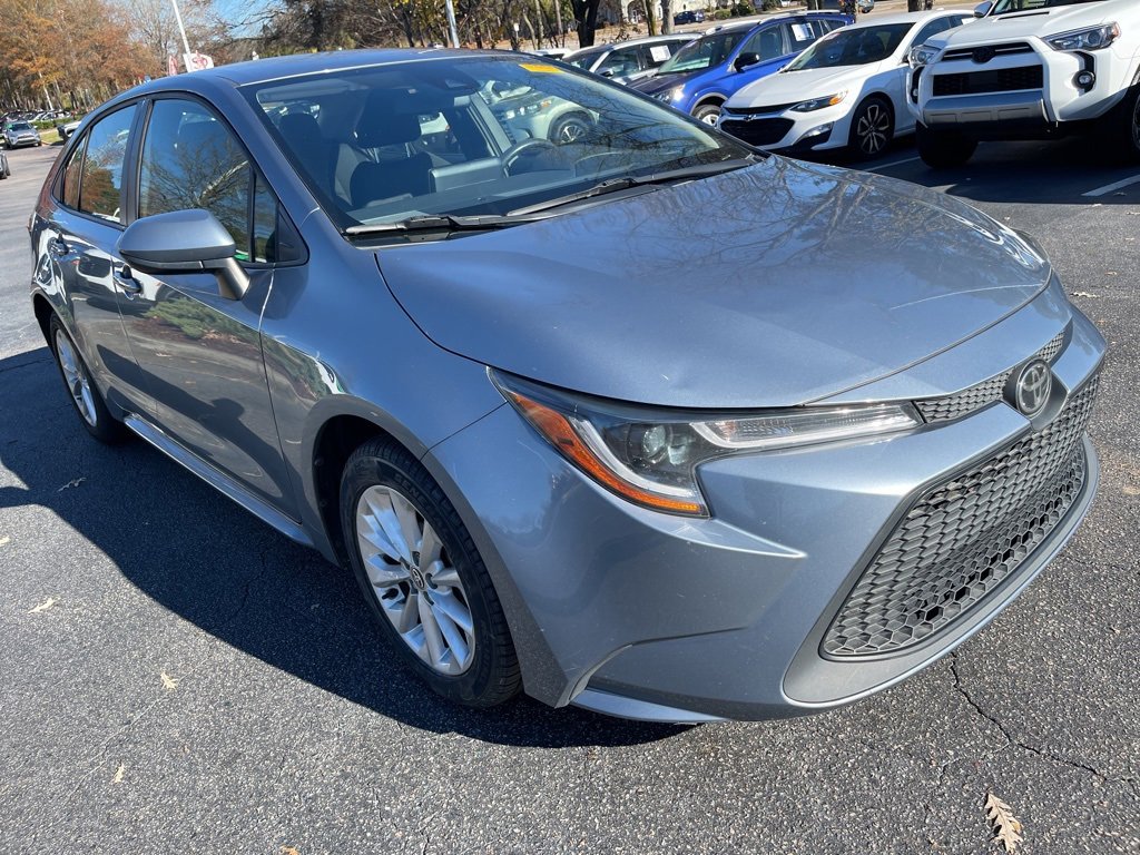 2022 Toyota Corolla LE photo 3