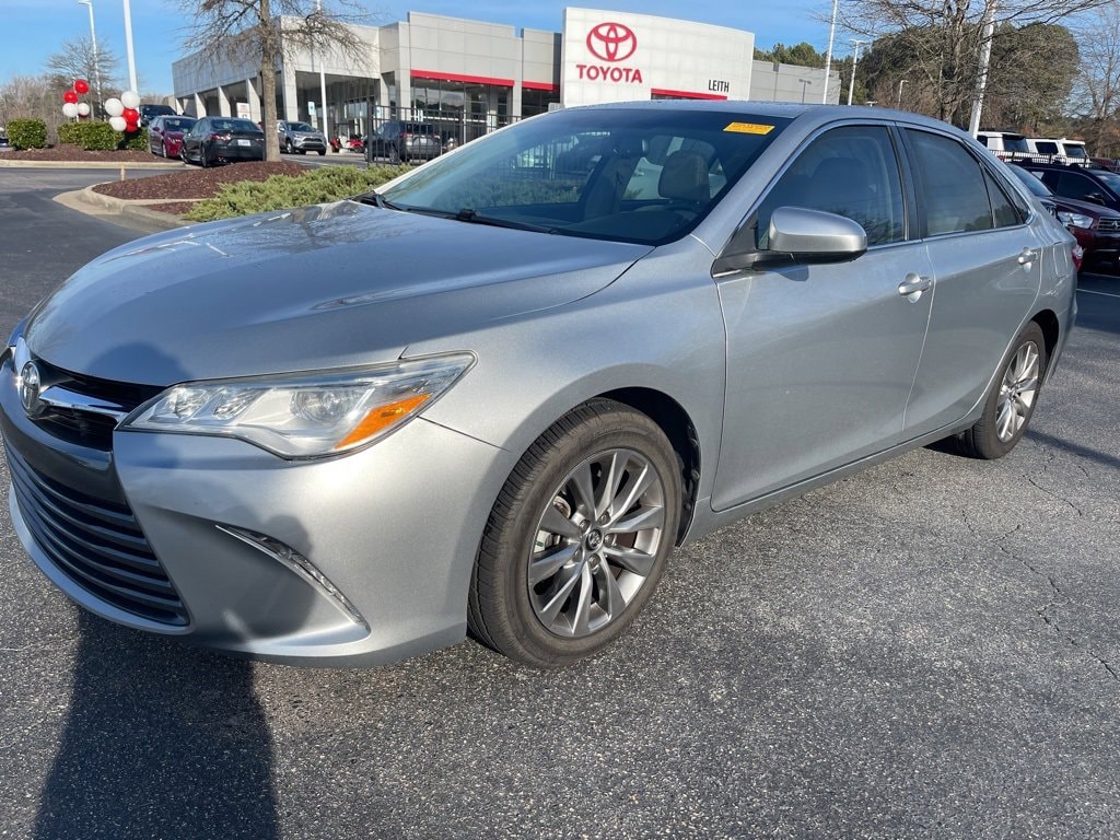Used 2016 Toyota Camry XLE Sedan