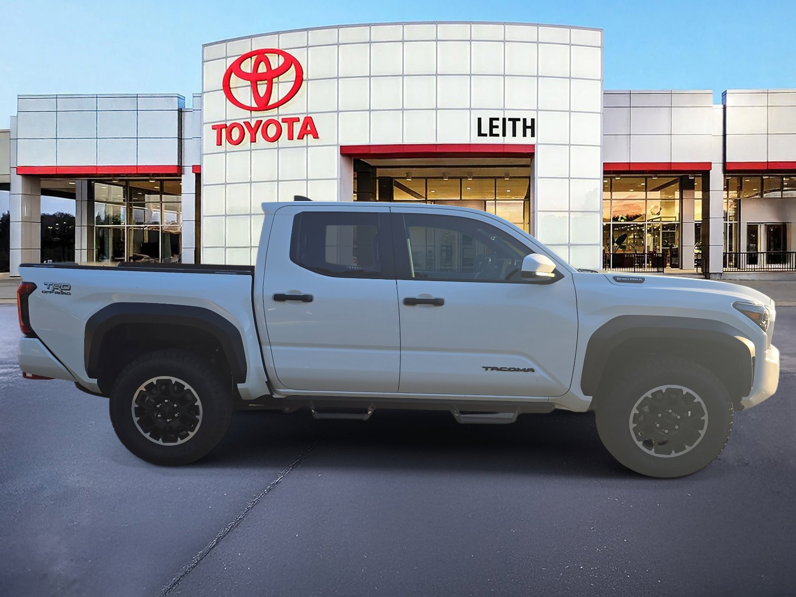 2024 Toyota Tacoma TRD Double Cab photo 4