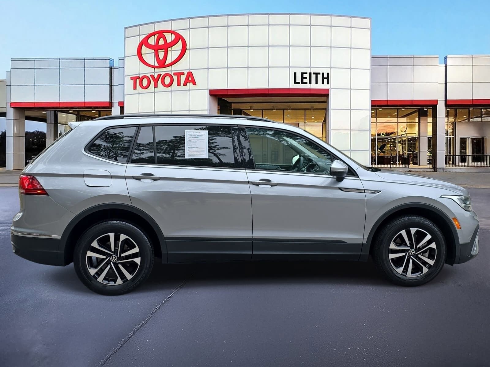 2023 Volkswagen Tiguan S photo 4