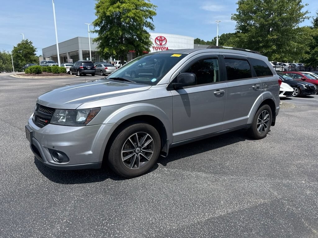 Used 2018 Dodge Journey SXT SUV