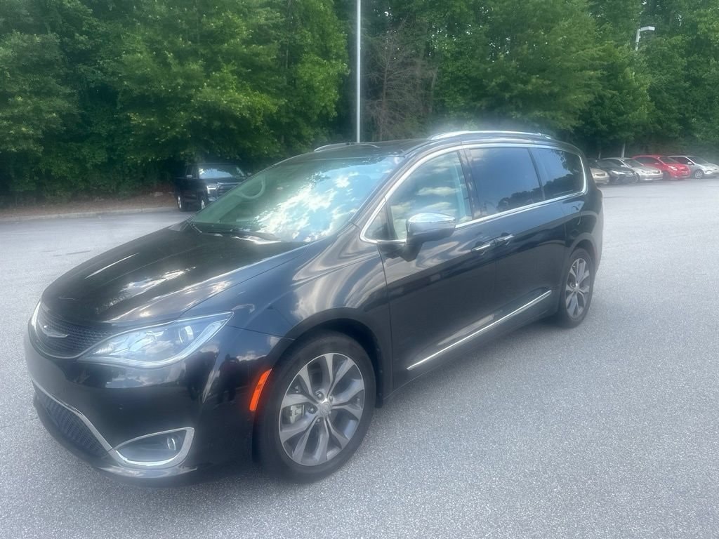 Used 2017 Chrysler Pacifica Limited Van