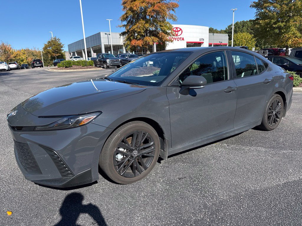 Used 2025 Toyota Camry SE Sedan