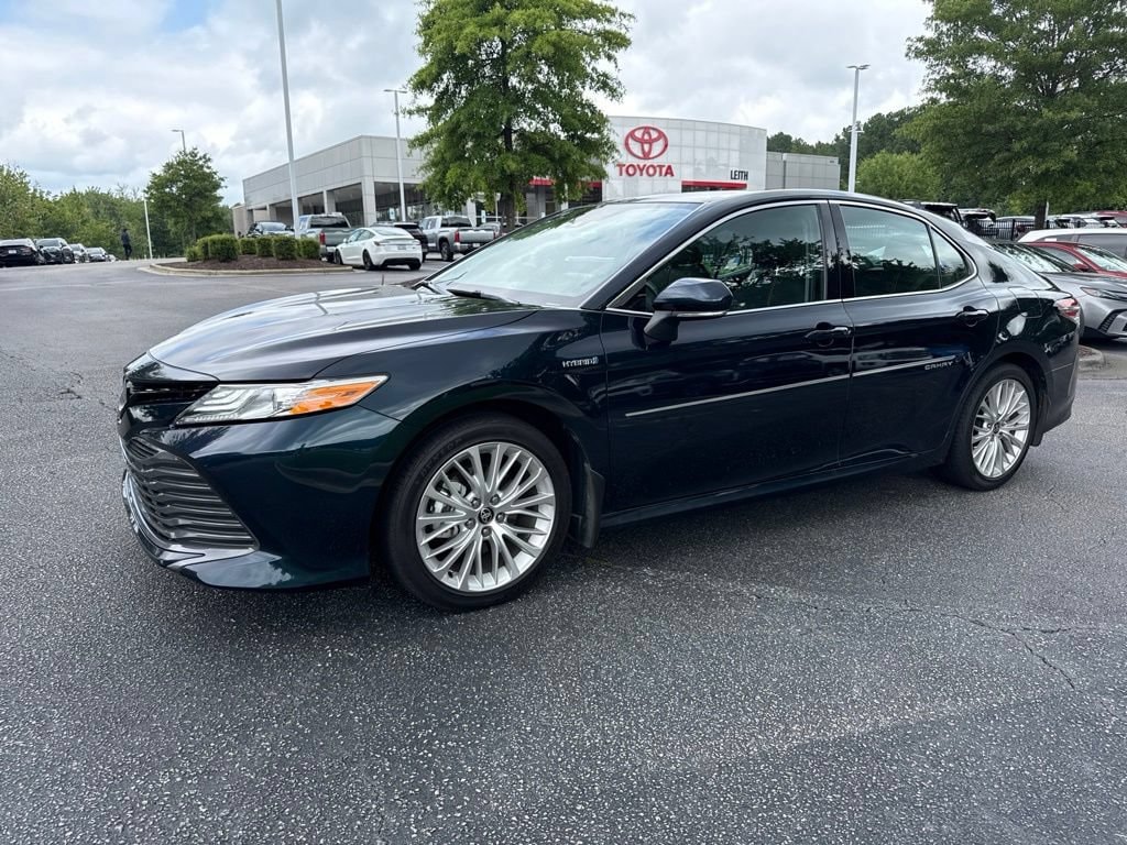 Used 2020 Toyota Camry Hybrid XLE Sedan