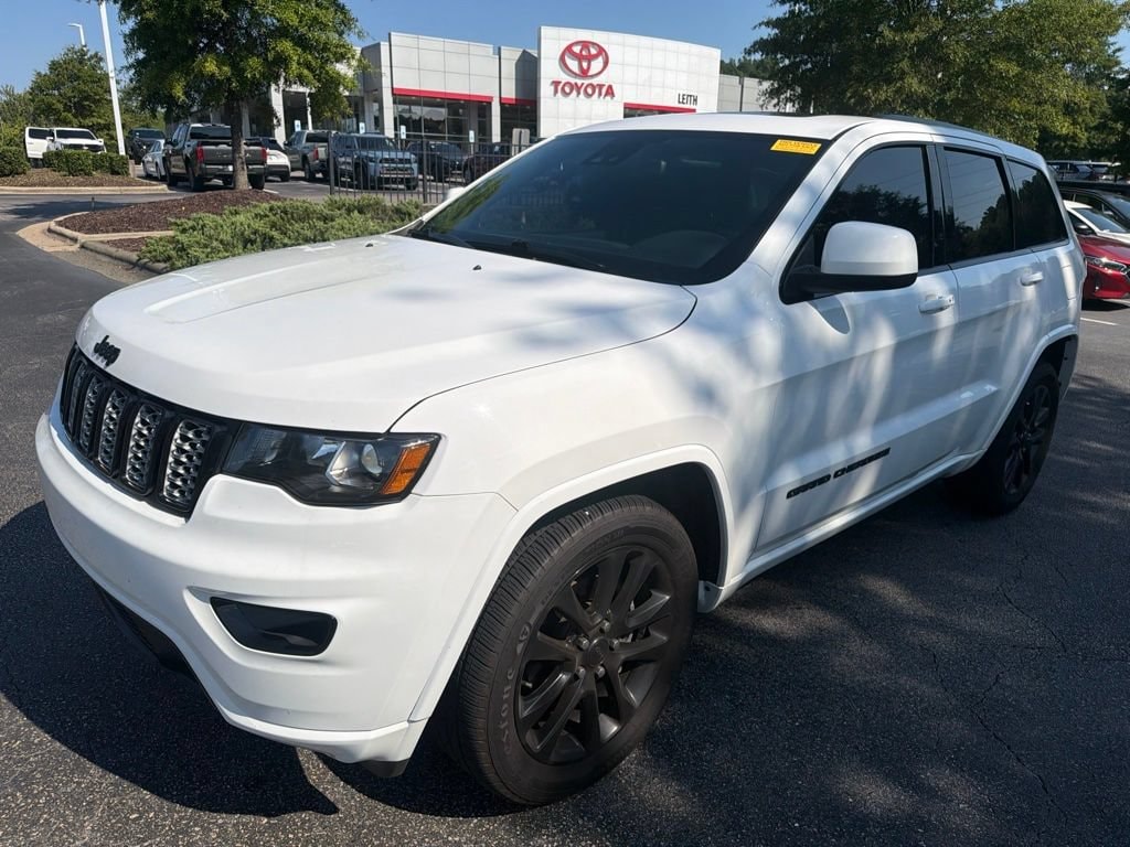 Used 2020 Jeep Grand Cherokee Altitude SUV