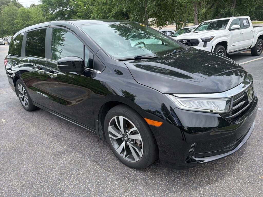Used 2023 Honda Odyssey Touring Van