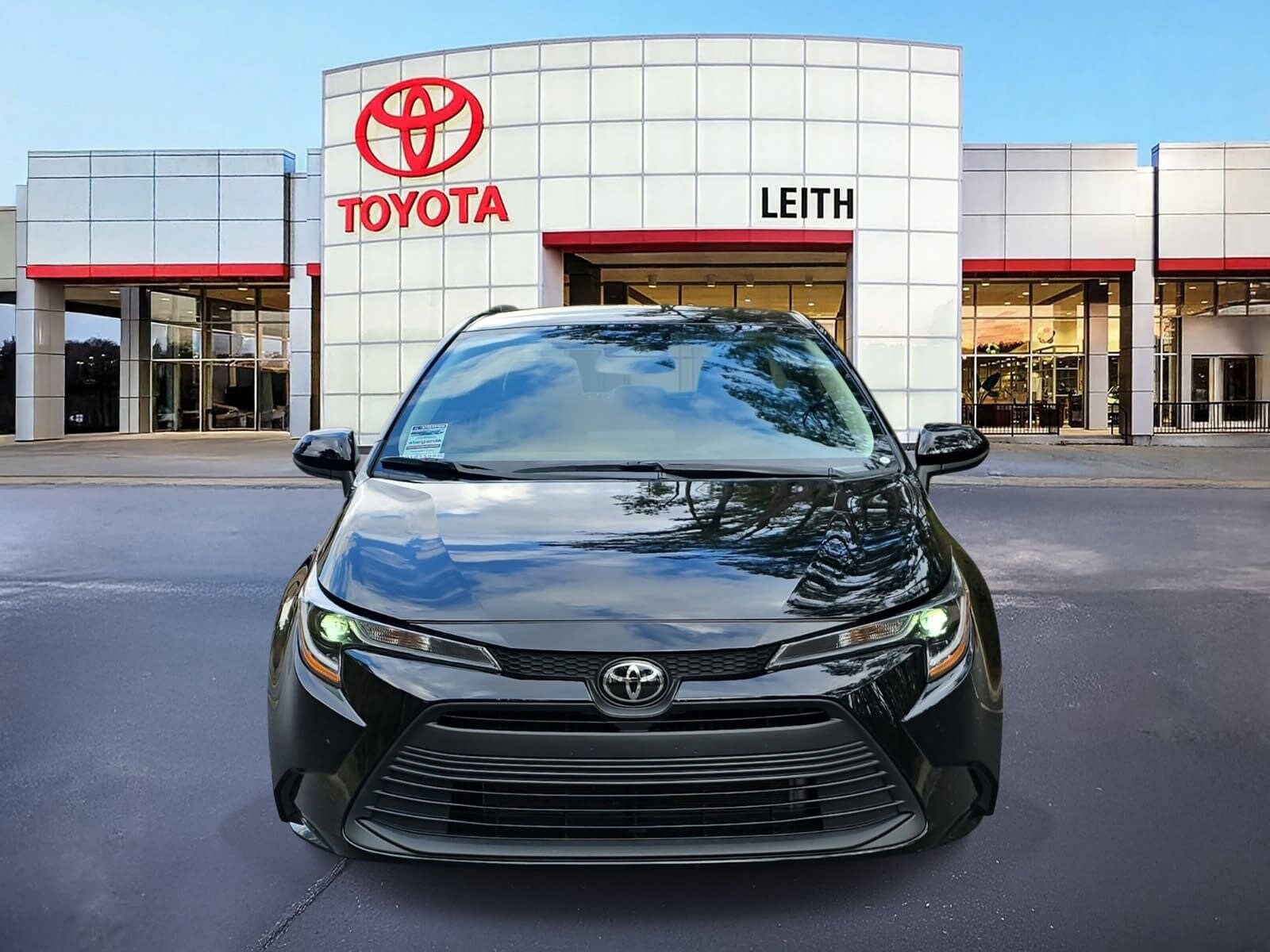2024 Toyota Corolla LE photo 2