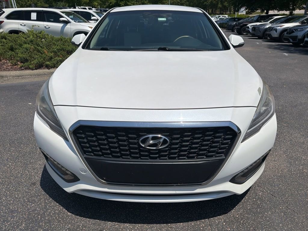Used 2016 Hyundai Sonata Hybrid SE Sedan