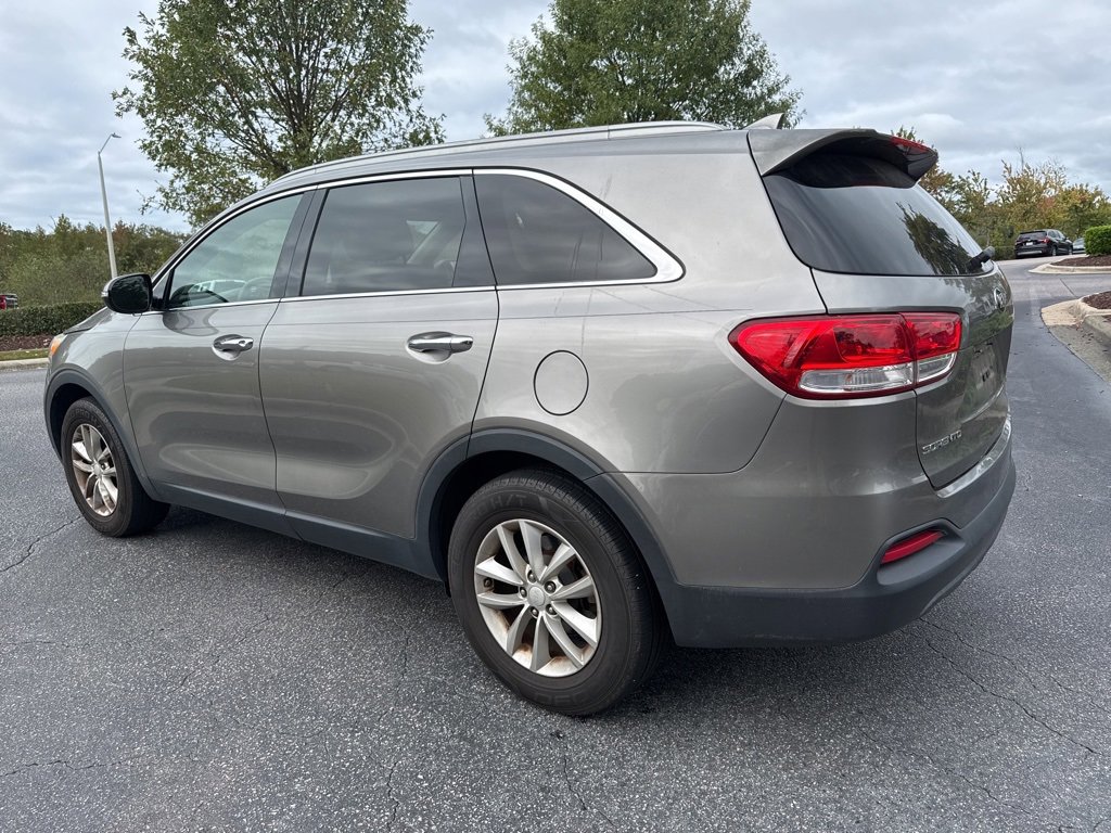 2016 Kia Sorento LX photo 3