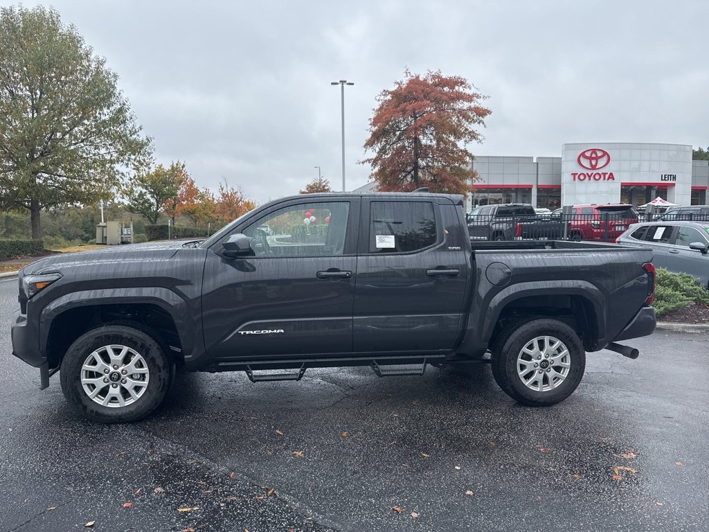 2025 Toyota Tacoma SR5 4x4 photo 2