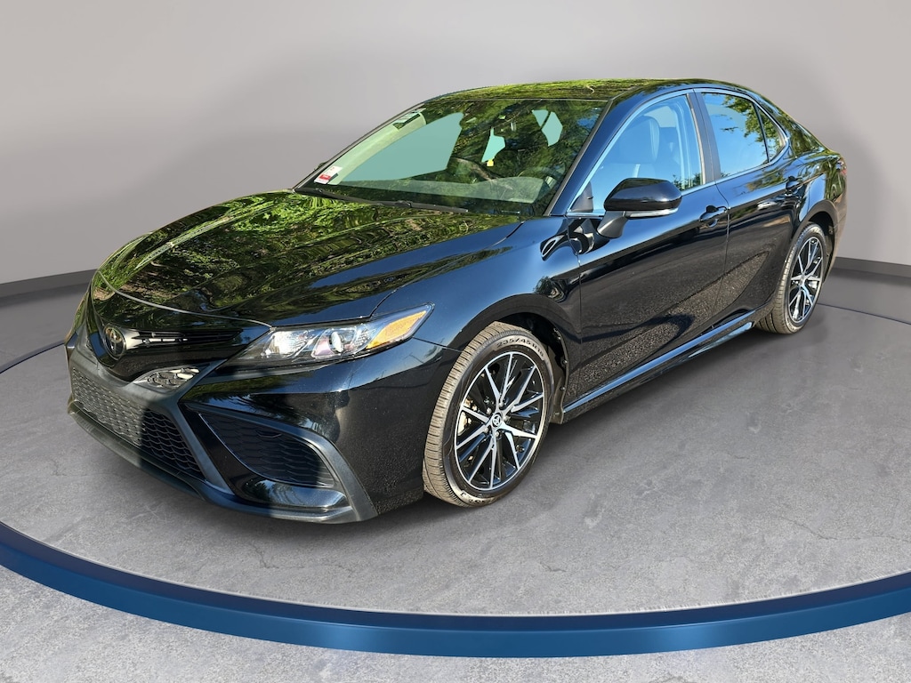 Used 2024 Toyota Camry SE Sedan
