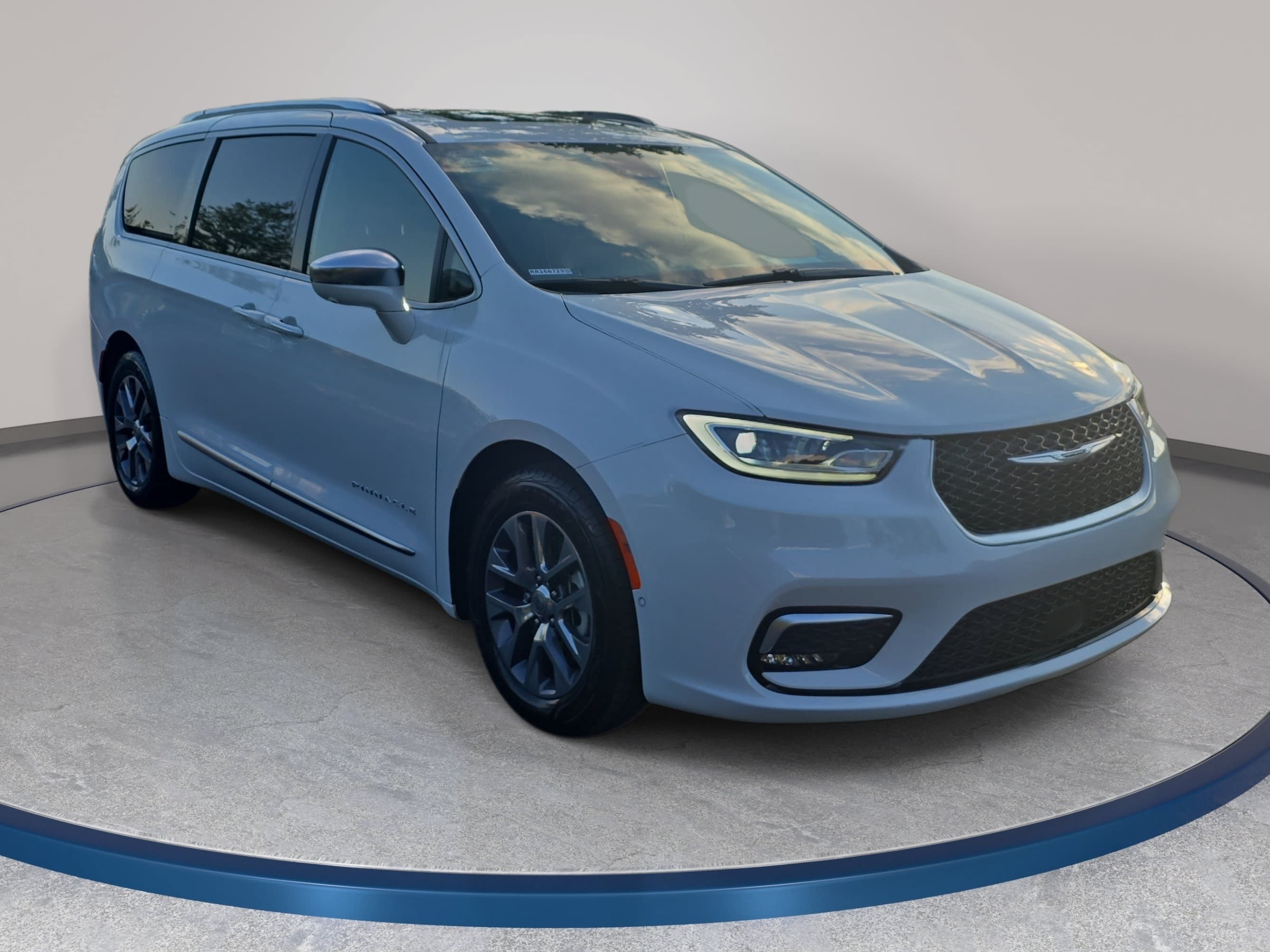 Used 2024 Chrysler Pacifica Plug-In Hybrid Pinnacle Van Passenger Van