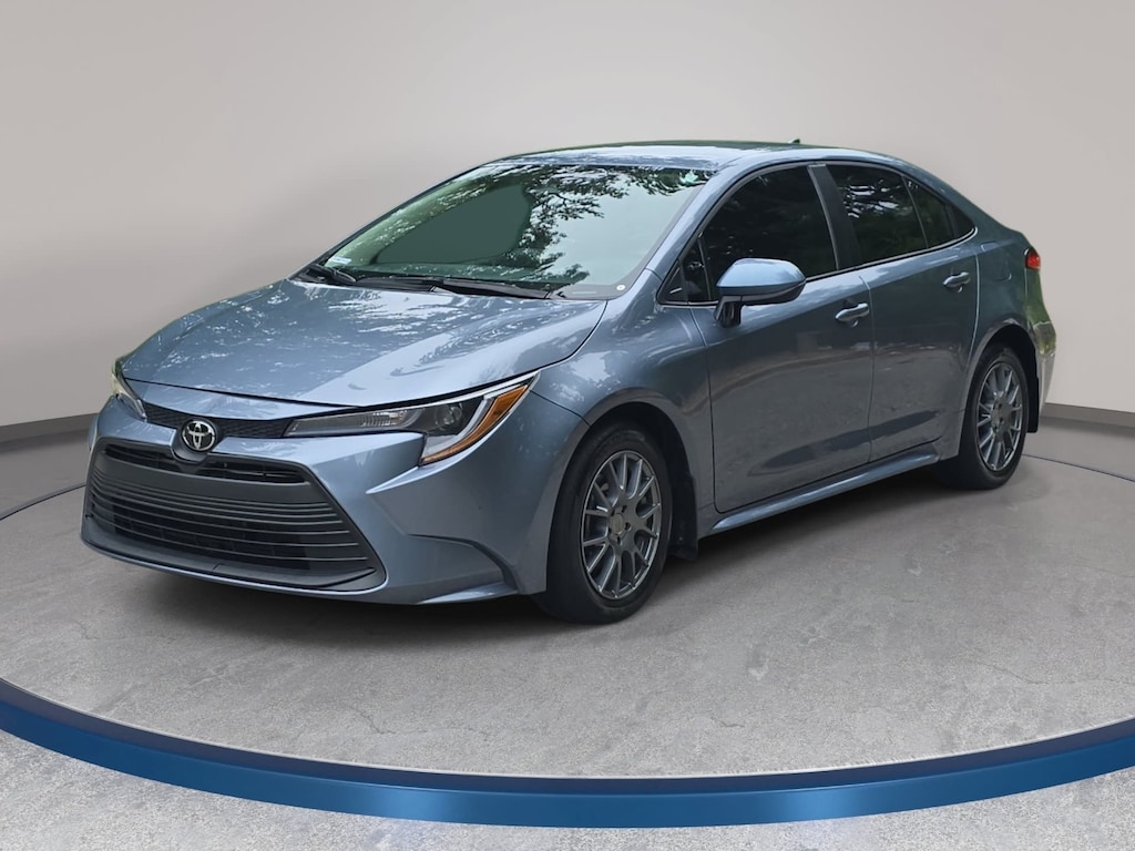 Used 2025 Toyota Corolla LE Sedan