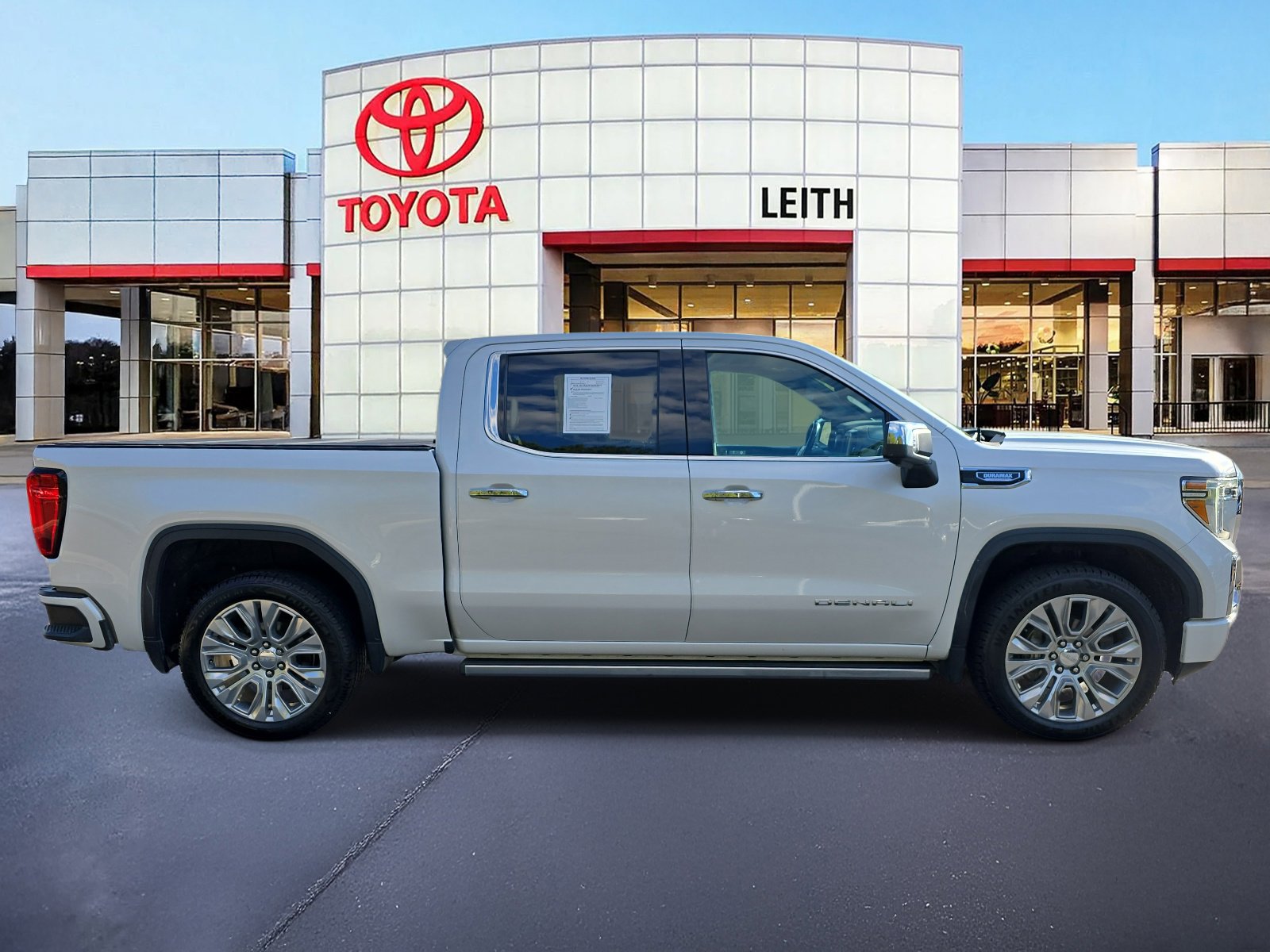 2021 Gmc Sierra 1500 Denali photo 2