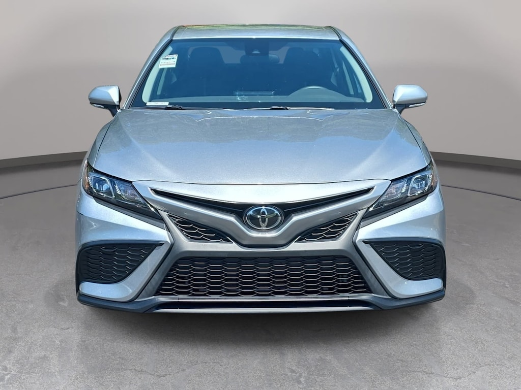 Used 2023 Toyota Camry SE Sedan