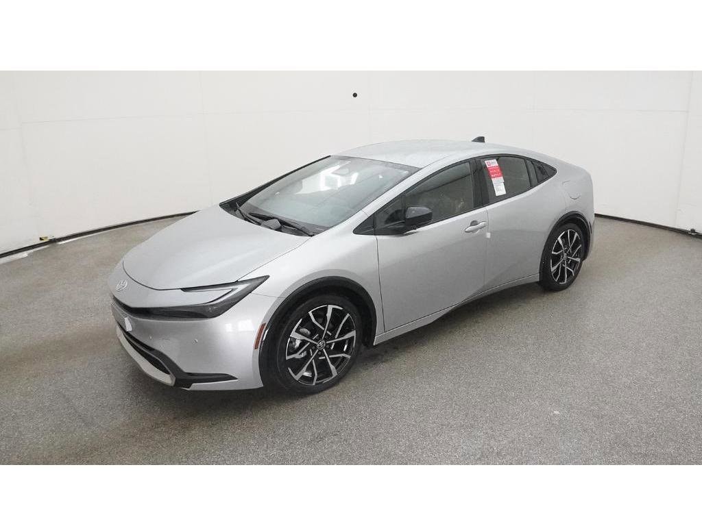 2026 Toyota Prius XSE's photo