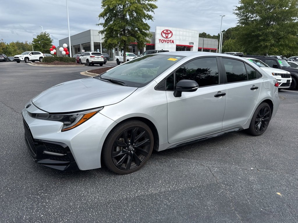 2022 Toyota Corolla SE photo 2