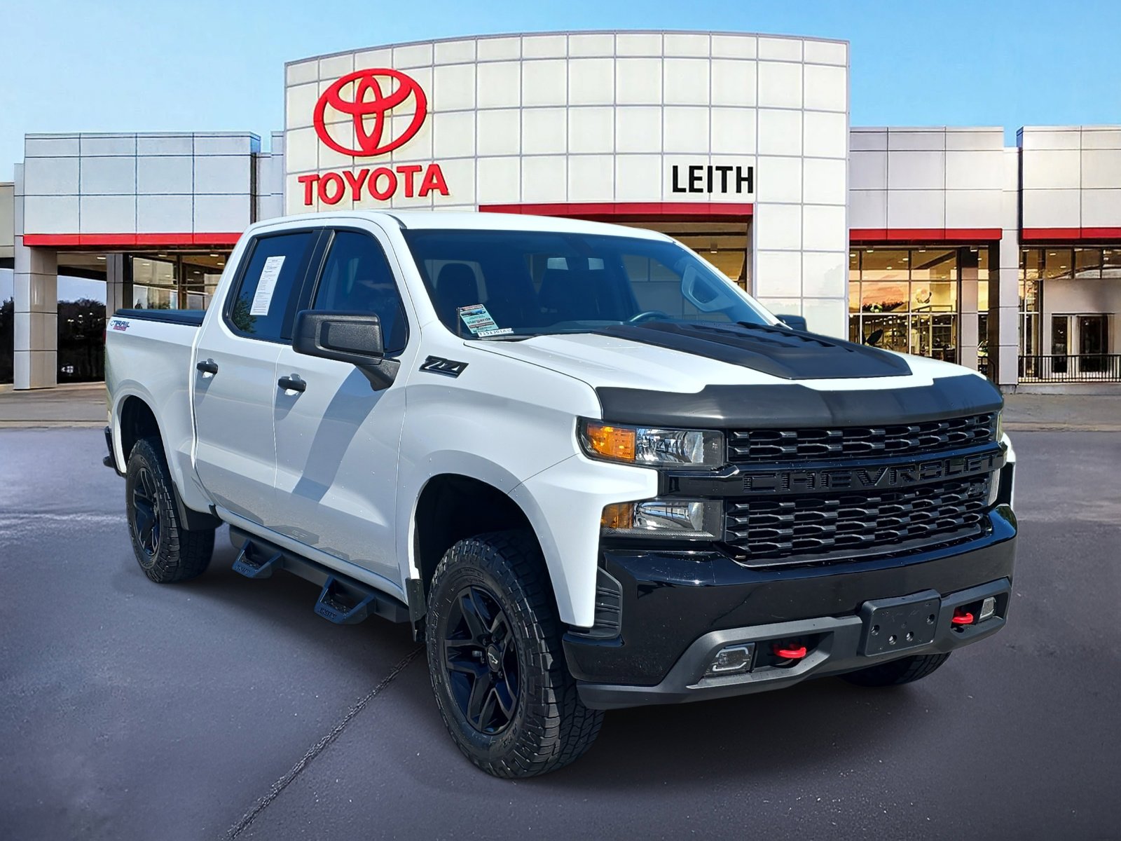 2019 Chevrolet Silverado 1500 Custom Trail Boss photo 3