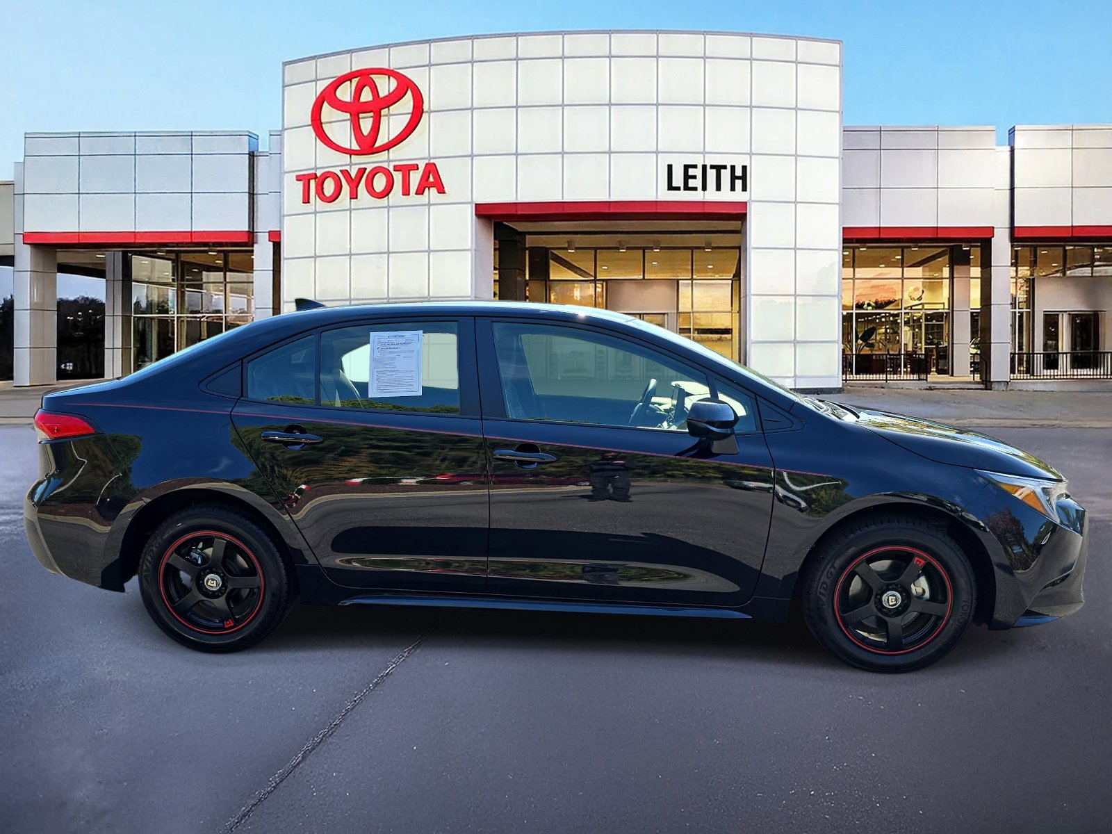 2023 Toyota Corolla Hybrid LE photo 4