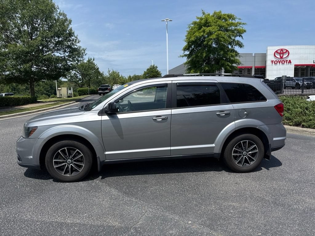 Used 2018 Dodge Journey SXT SUV