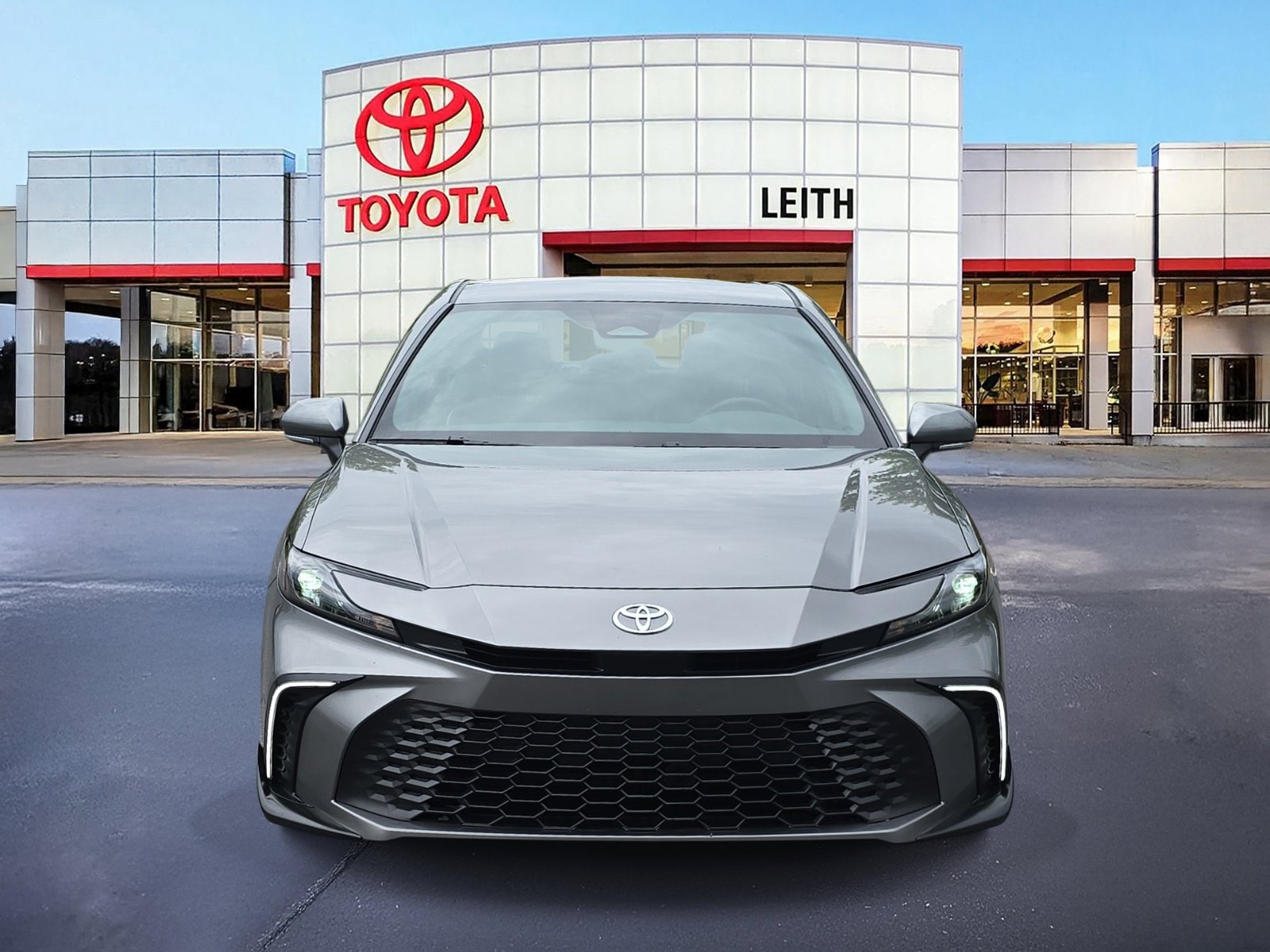 Used 2025 Toyota Camry SE with VIN 4T1DAACK2SU539860 for sale in Raleigh, NC